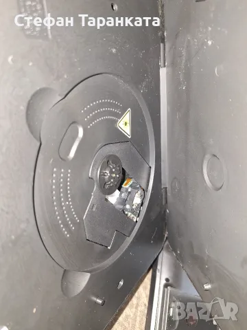 DVD player със два монитора , снимка 8 - Плейъри, домашно кино, прожектори - 56272337