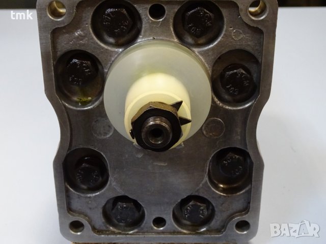 хидравлична сдвоена помпа С95Х/С95Х 175 bar, снимка 2 - Резервни части за машини - 40528253