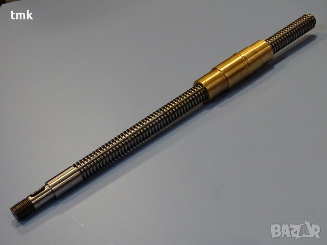 Винт с гайка за фреза L-423 ф20, снимка 8 - Резервни части за машини - 40134358