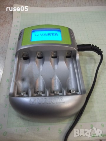 Зарядно "Varta LCD" за AA и AAA 57070 работещо, снимка 2 - Друга електроника - 42692605