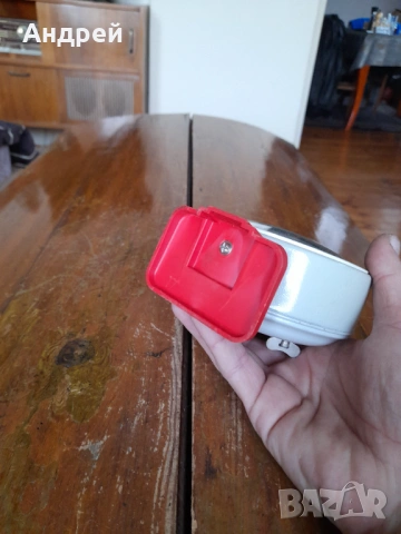 Стар настолен часовник будилник Янтар,Jantar, снимка 5 - Антикварни и старинни предмети - 53046433