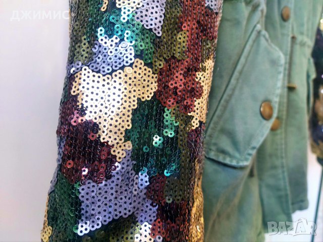 Красиво детско яке, ръкав паети, качулка естествен косъм, снимка 2 - Детски якета и елеци - 31836920