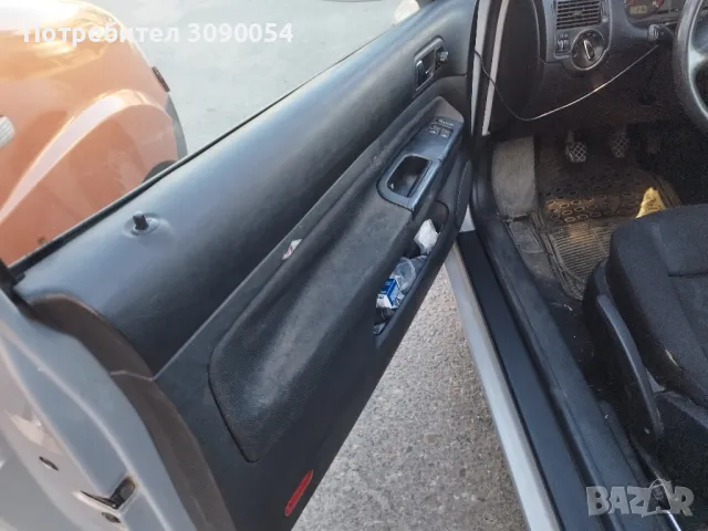 Капарирана/Продадена !!!Продавам голф 4 1.4 16 v ,бензин/газ, снимка 11 - Автомобили и джипове - 45504963