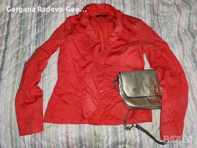 Лот дамско червено сако размер 42 и дамска чанта Guess, снимка 1 - Сака - 38661590
