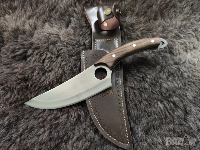 Ловджийски нож  със специална кания / Ръчна изработка, снимка 1 - Ножове - 44754735