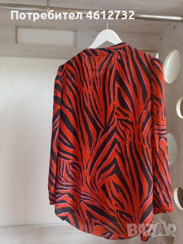 Дамска риза Escada, снимка 3 - Ризи - 52041259