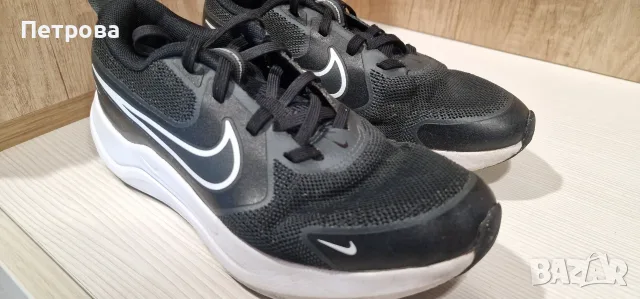 Детски маратонки Nike 35,5 , снимка 4 - Детски маратонки - 56008114