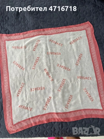 Шал Versace. Красив, стилен, Италия., снимка 2 - Шалове - 53194457