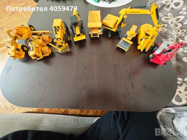 играчки JOAL - CATERPILLAR 