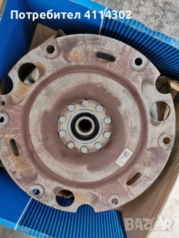 Маховик за Audi Q5 FY 2017 2.0 TDI stronic, 190hp, снимка 2 - Части - 52809260