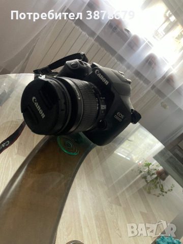 Canon EOS 1300D с обектив efs 18-55mm, снимка 2 - Фотоапарати - 44804025