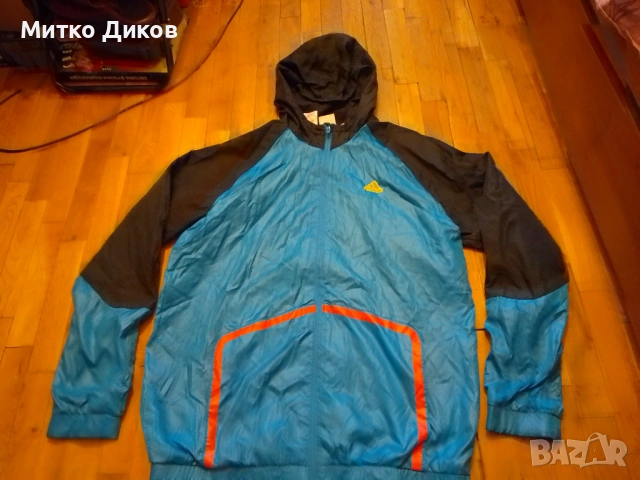 Адидас марково горно с качулка реален размер М отлично