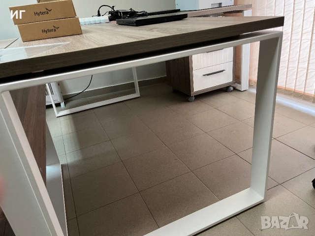 ПРОМО НОВО Офис Стол/Бюро/Маса/Етажерка/Шкаф/Бял Гланц/Дъб/Трюфел/Aiko, снимка 8 - Бюра - 52561503