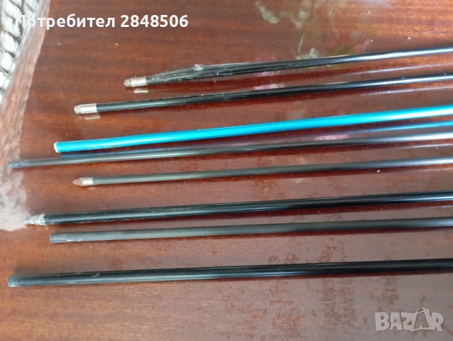 Продавам стрели за лък 8 броя.Изработка от карбон,вибростъкло и алуминий., снимка 8 - Лъкове и арбалети - 50474499