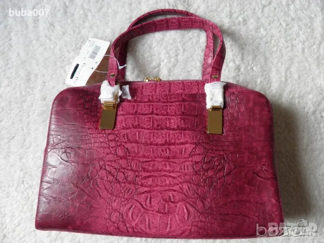 Christian Dior дамска чанта, снимка 2 - Чанти - 56251025