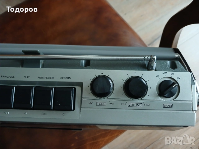 Aiwa Tpr 901 E ретро радиокасетофон , снимка 10 - Радиокасетофони, транзистори - 54353546