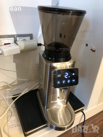 Електрическа мелачка за кафе, снимка 9 - Кафемашини - 54183602
