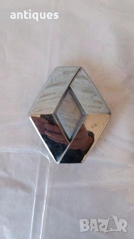 Емблемa за Рено / Renault - 824 625 - оригинална