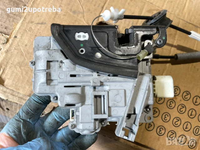 Брава Предна Дясна Врата 8J1837016A Porsche Cayenne 3.0D 92A/EG22/2012, снимка 4 - Части - 50812096