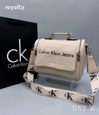 Calvin Klein Jeans Бежова Кожена Дамска Чанта  