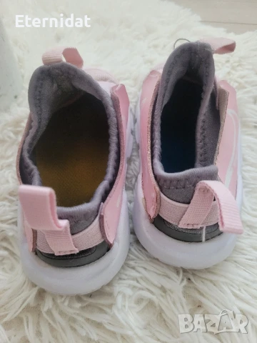 Розови маратонки NIKE за момиченце и кроксове , снимка 5 - Детски маратонки - 50836051