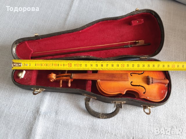 Малка сувенирна цигулка - точно копие на оригинала., снимка 6 - Струнни инструменти - 42389315