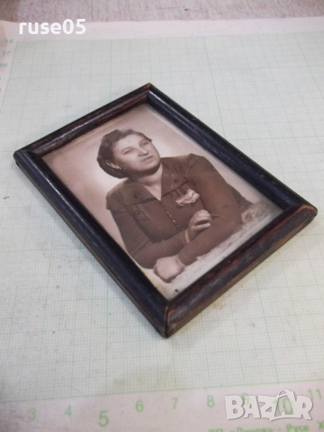 Снимка на жена в рамка стара, снимка 3 - Колекции - 44641172