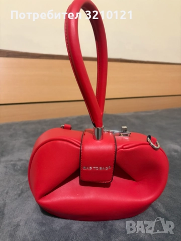 Червена дамска официална чанта 