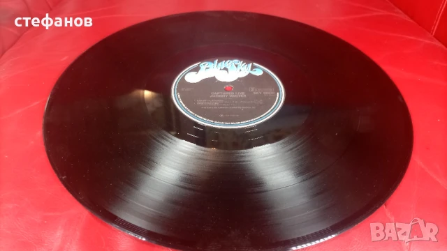 Дългосвиреща грамофонна плоча на JOHNNY WINTER „CAPTURED LIVE!”, Холандия, снимка 8 - Грамофонни плочи - 50682097