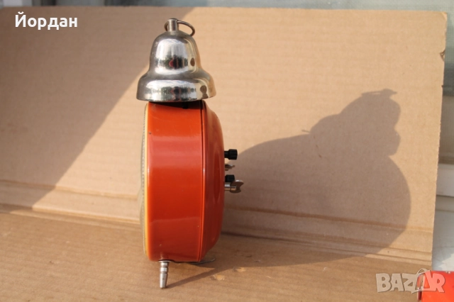 СССР будилник ''Янтар'', снимка 11 - Антикварни и старинни предмети - 52616790