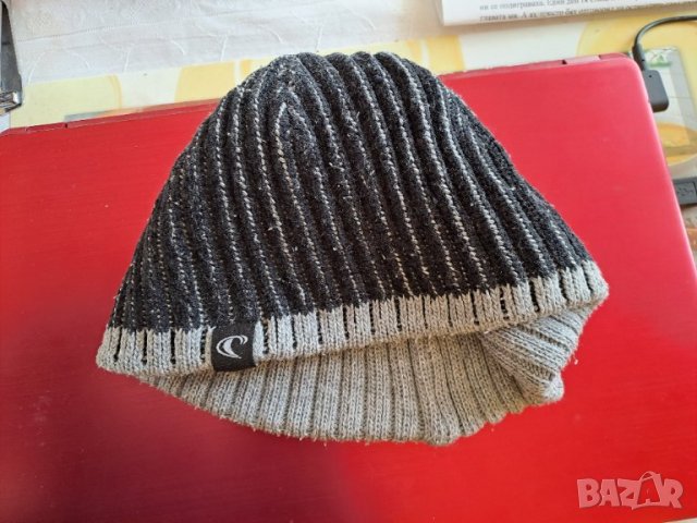 Зимна шапка, снимка 2 - Шапки - 39601891