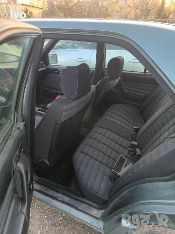 Mercedes 190E / Мерцедес 190Е 2.0 1991г. Бензин – чист, снимка 8 - Автомобили и джипове - 54145763