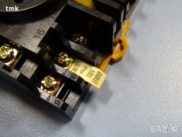 Усилвател за фотодатчик OMRON OPE-VX, снимка 6 - Резервни части за машини - 31802586