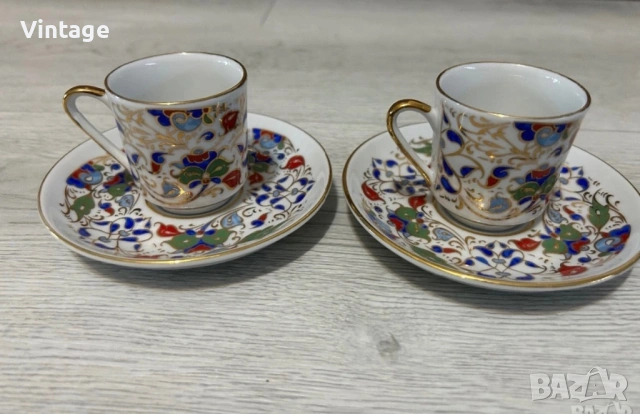 Порцеланов двоен сет за кафе ръчно рисувана с позлата , снимка 2 - Сервизи - 53971902
