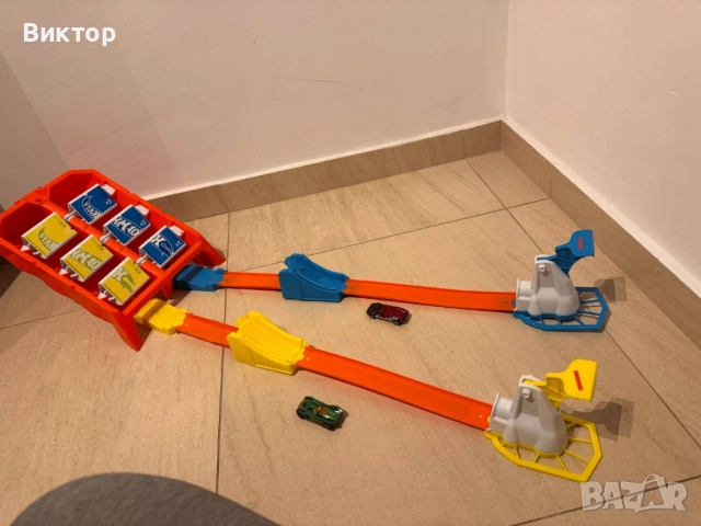 Почти нови писти Hot Wheels, снимка 6 - Коли, камиони, мотори, писти - 52657002