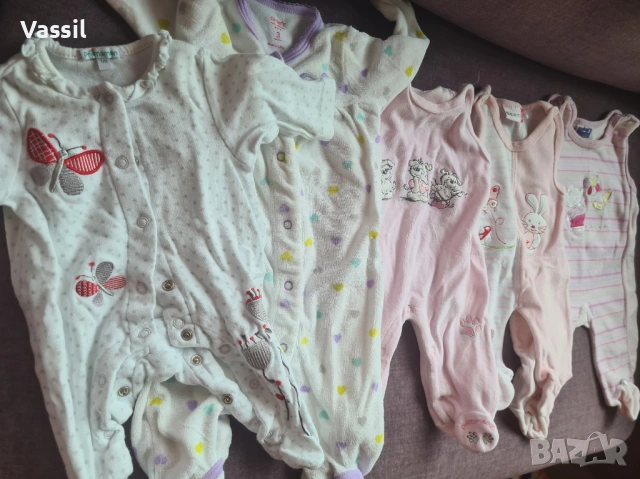 над 49бр. детски дрешки за момиче до 3 месеца - 50, 56 макс, снимка 3 - Комплекти за бебе - 54090132