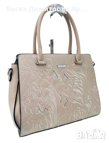 Елегантна дамска чанта с флорален релеф, снимка 2 - Чанти - 50660003