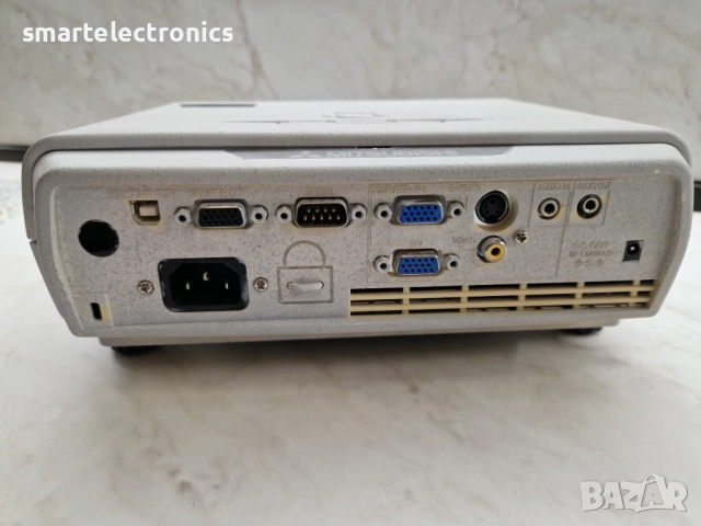 Проектор Mitsubishi SD430U, снимка 3 - Плейъри, домашно кино, прожектори - 52587812