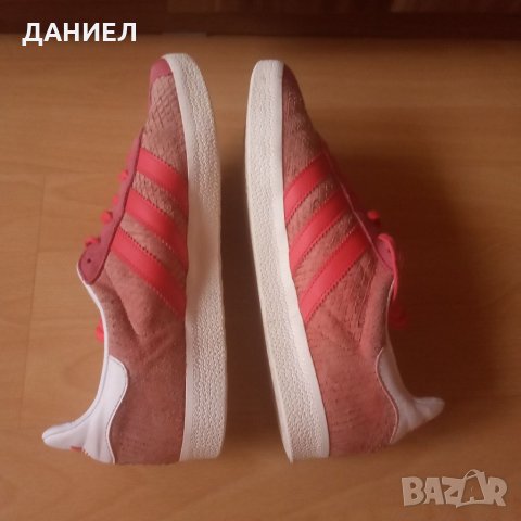 Оригинални Дамски маратонки Adidas GAZELLE номер 40, снимка 6 - Маратонки - 31859525