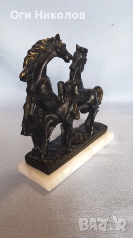 Красива пластика-композиция на коне, снимка 7 - Антикварни и старинни предмети - 51708570