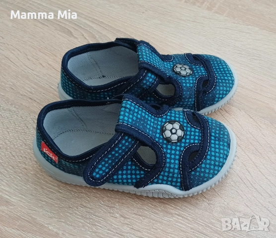 Пантофки КиК размери 23 24 25, снимка 10 - Детски пантофи - 52216304