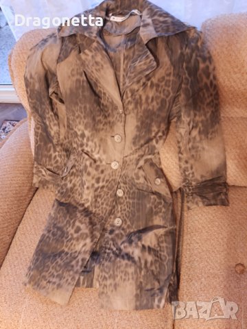 За сезона-1 бр Дамски шлифер L размер 