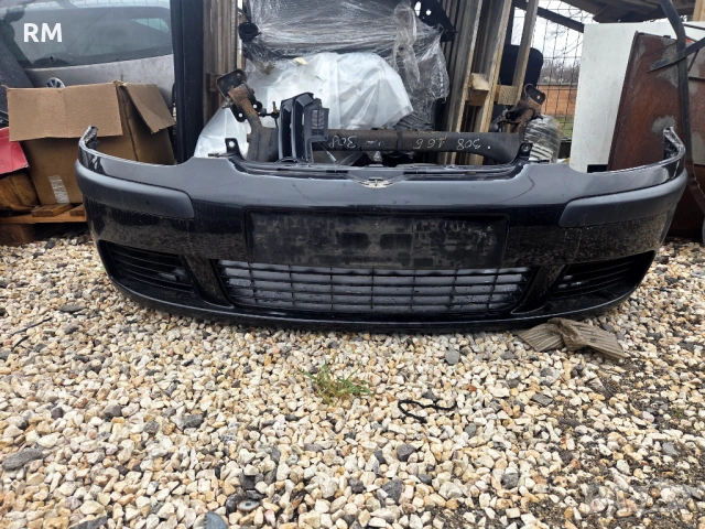 Предна броня за VW GOLF5, снимка 6 - Части - 53241148
