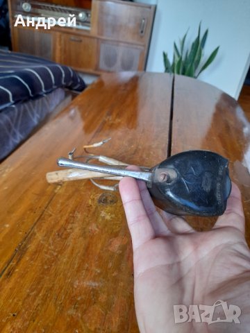 Старо лостче за мигачи УАЗ, снимка 2 - Други ценни предмети - 42782812