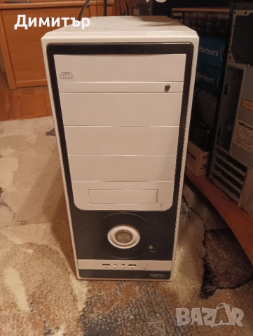 Продавам РС кутия ASUS Vento бяла