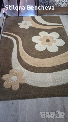 Страхотен килим от вълна 240 на 170