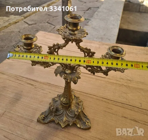 Стар масивен месингов свещник , снимка 2 - Антикварни и старинни предмети - 56339881