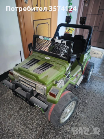 Джип за дете до 4-5год. С батерия  ,няма нищо счупено,има и музика ,каран е много малко 