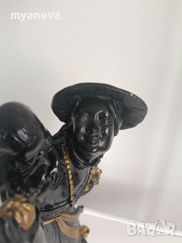 Азиатска статуетка в традиционен етно стил, символ на майчина обич, грижовност и изобилие. , снимка 5 - Статуетки - 54175991