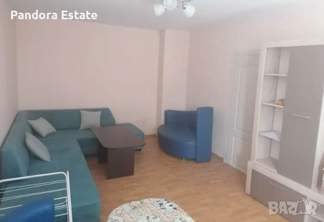 Продава двустаен апартамент в кв. Надежда 1